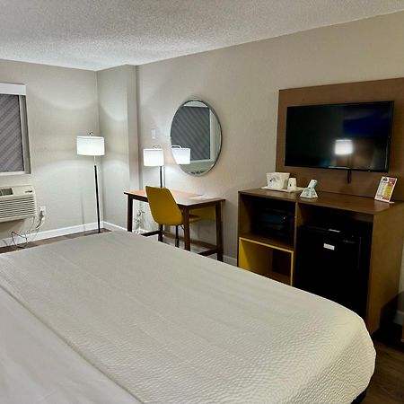 Days Inn By Wyndham Sarasota I-75 Vamo Zewnętrze zdjęcie