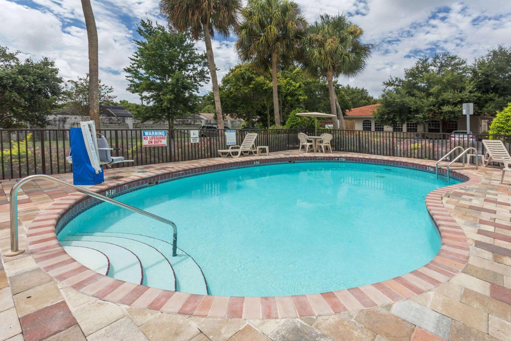 Days Inn By Wyndham Sarasota I-75 Vamo Zewnętrze zdjęcie