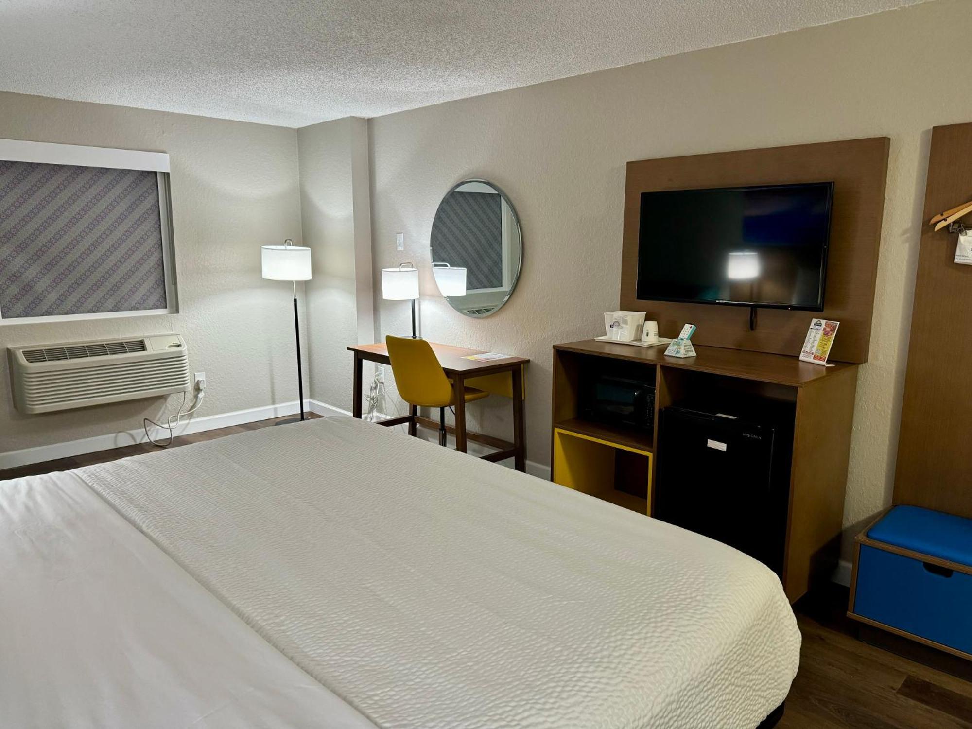 Days Inn By Wyndham Sarasota I-75 Vamo Zewnętrze zdjęcie