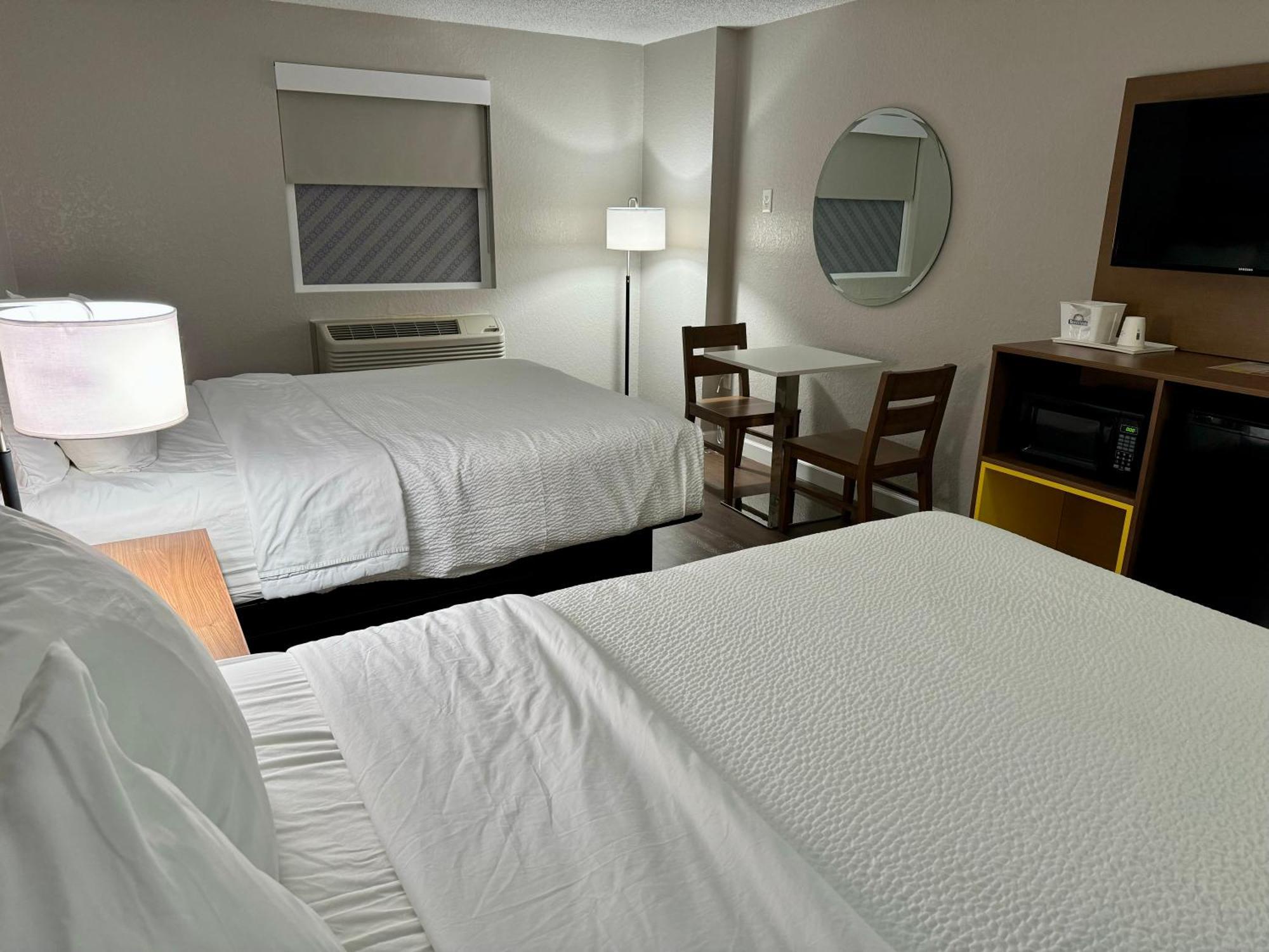 Days Inn By Wyndham Sarasota I-75 Vamo Zewnętrze zdjęcie